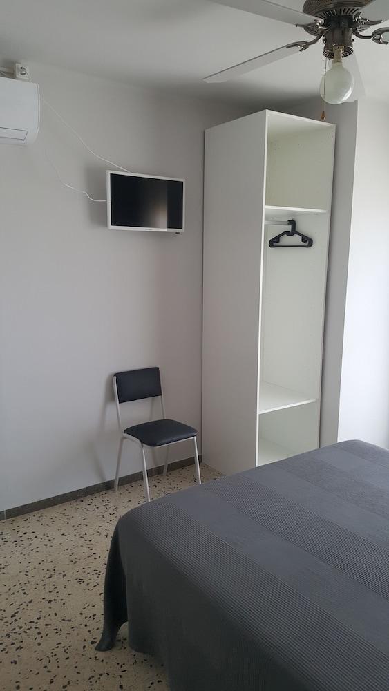 Hostal Can Joanet Cambrils Eksteriør bilde